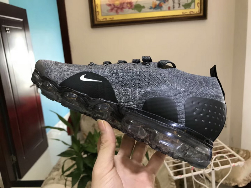 Authentic Nike Air VaporMax Flyknit 2 “black”